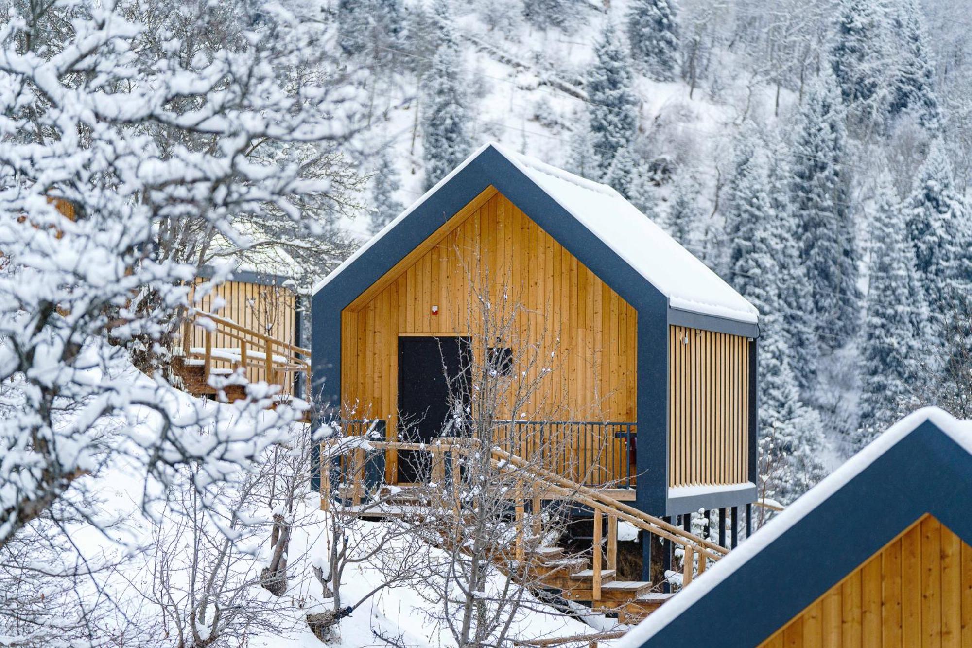 Qazaq Auyl Eco Hotel Almaty Eksteriør bilde