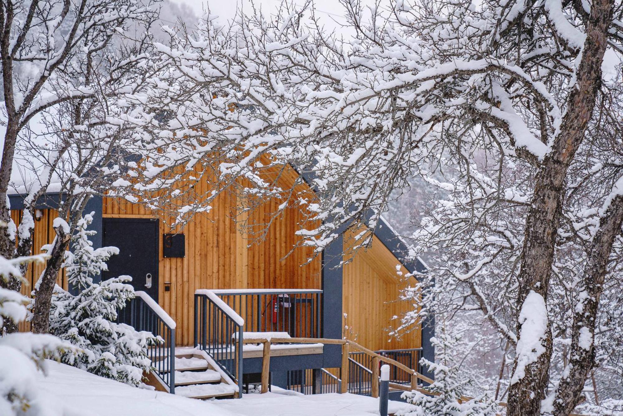 Qazaq Auyl Eco Hotel Almaty Eksteriør bilde
