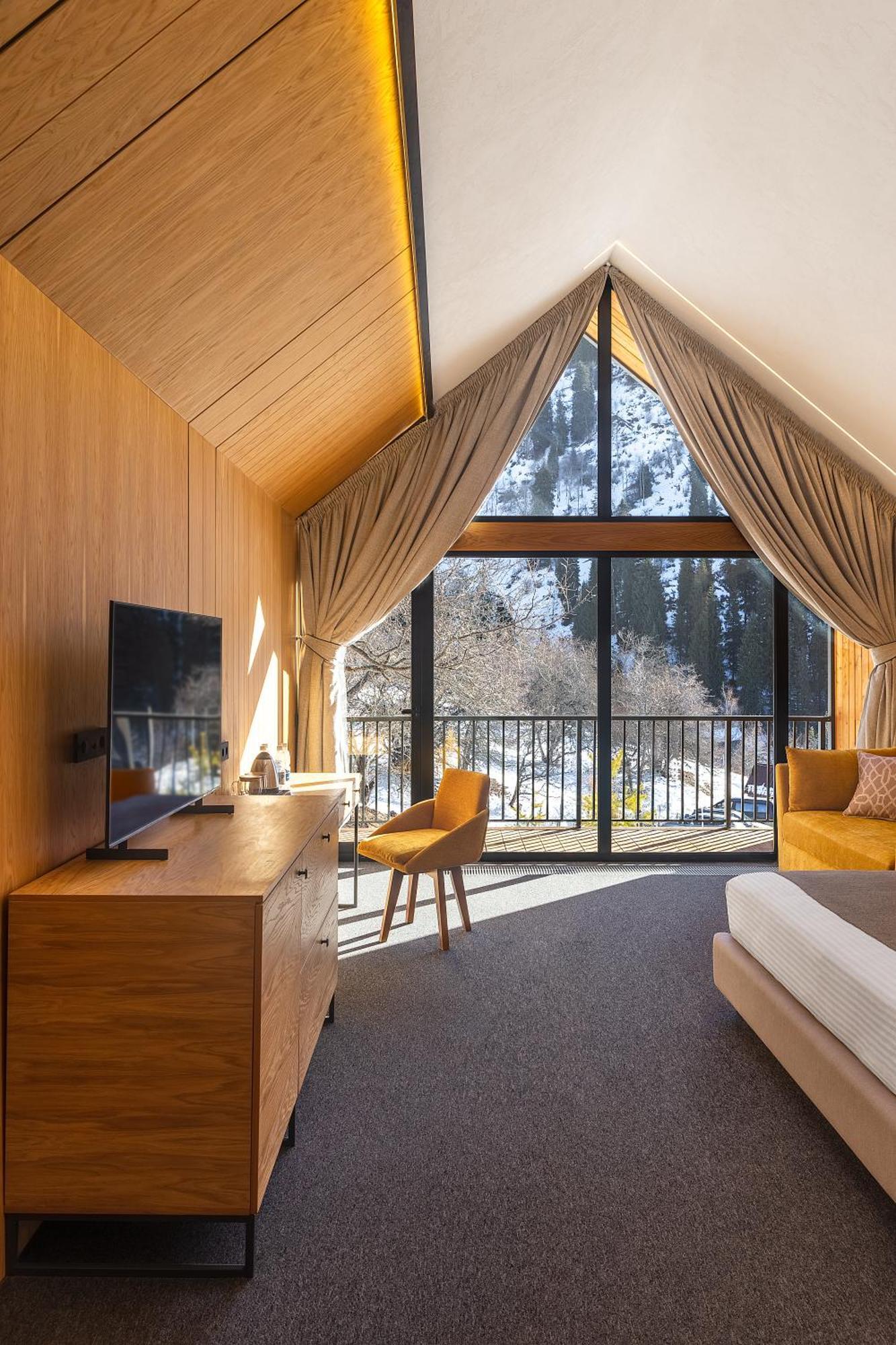 Qazaq Auyl Eco Hotel Almaty Eksteriør bilde