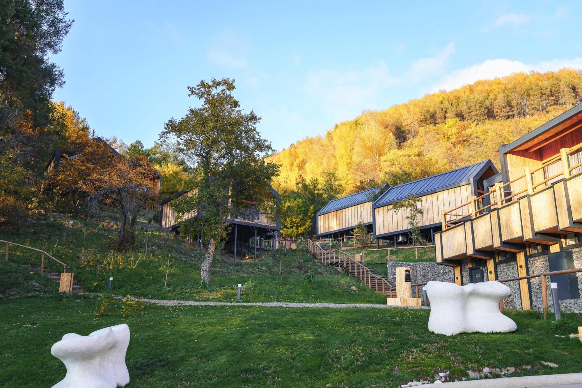 Qazaq Auyl Eco Hotel Almaty Eksteriør bilde