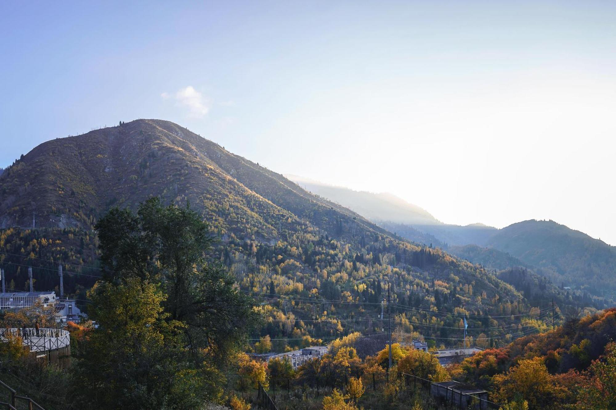 Qazaq Auyl Eco Hotel Almaty Eksteriør bilde