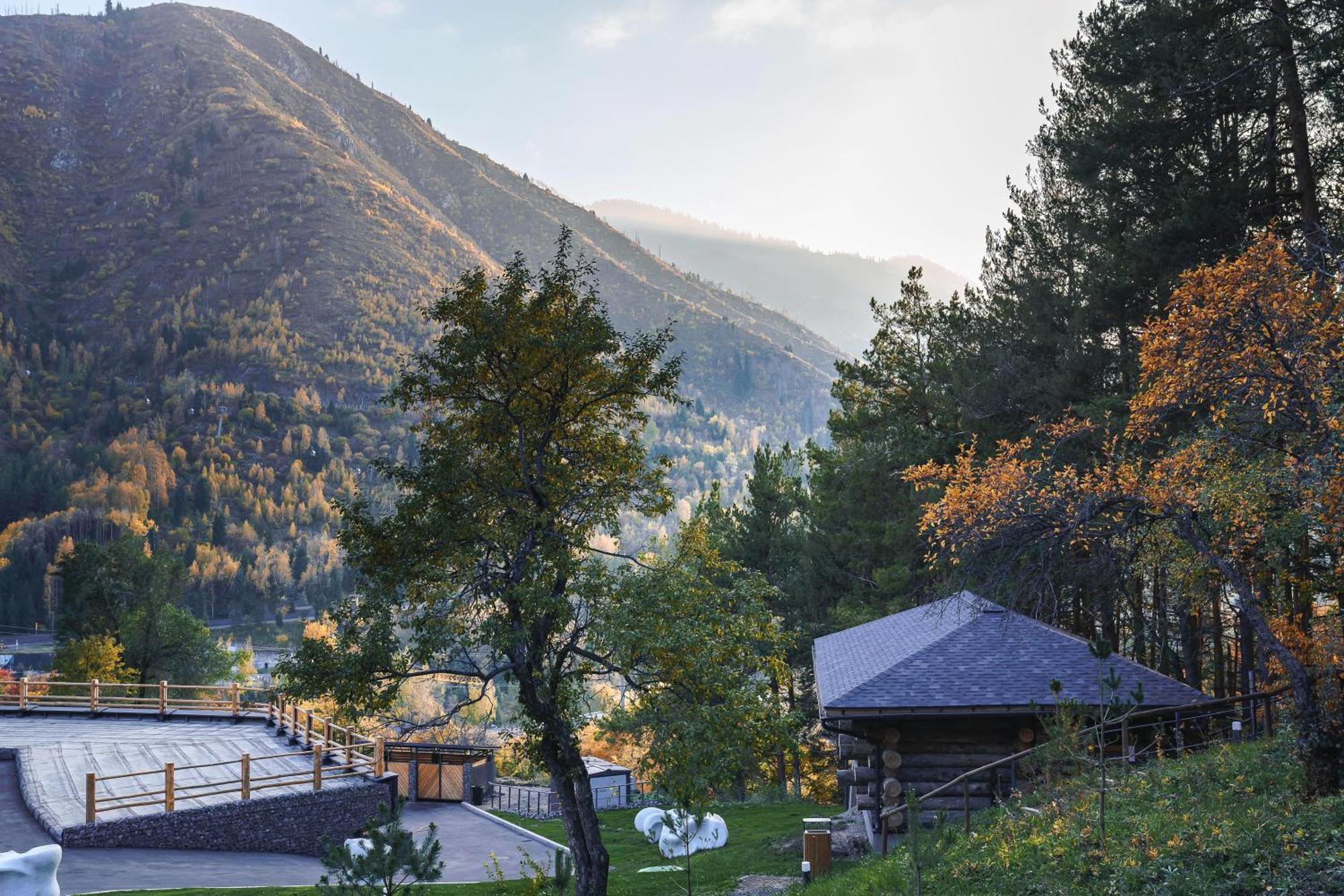 Qazaq Auyl Eco Hotel Almaty Eksteriør bilde