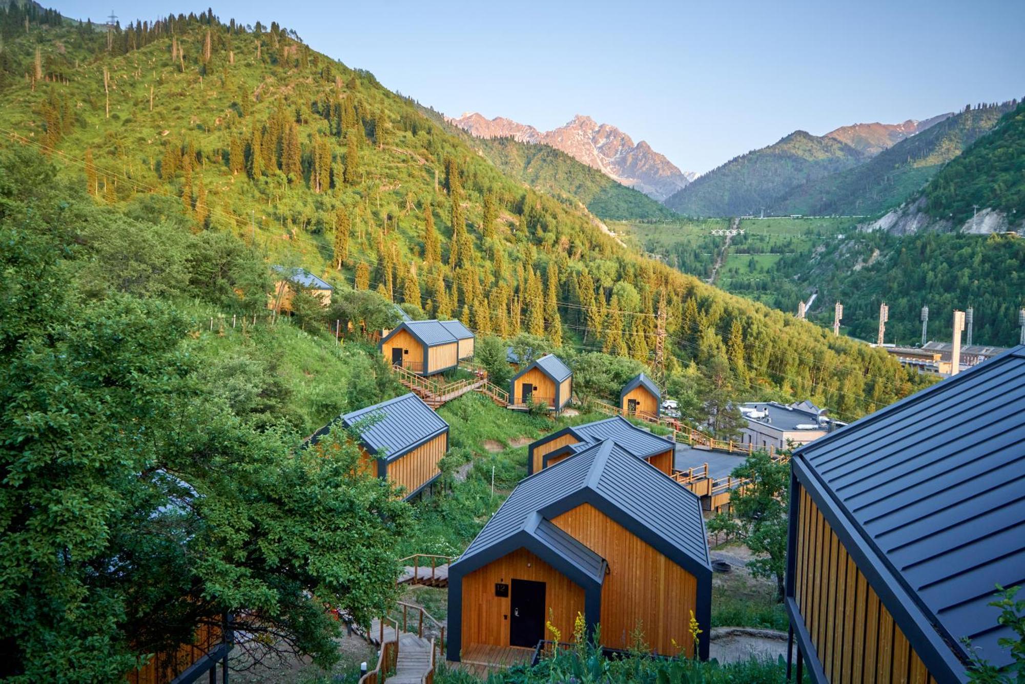 Qazaq Auyl Eco Hotel Almaty Eksteriør bilde